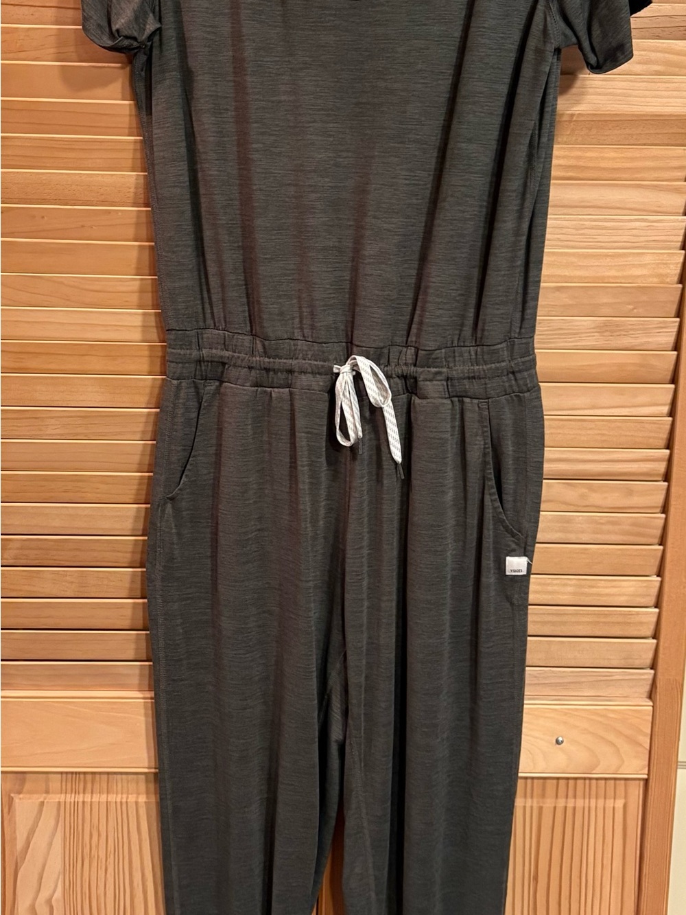 Vuori All Day Jumpsuit Oregano Green Heather Short Sleeve V-Neck Romper Large